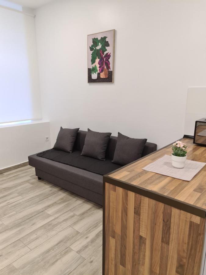 M-A Apartamento Duplex Jaen Appartamento Madrid Esterno foto